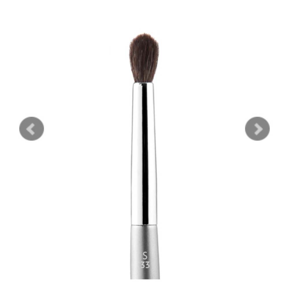 ESUM S33 ROUND EYE CONTOUR MAKEUP BRUSH